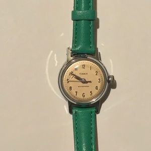 Vintage Ladies Timex Beautiful Green band